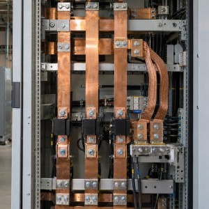 Elektrik Panolarında Bakır Ürünlerin Güvenilir Bağlantıdaki Rolü